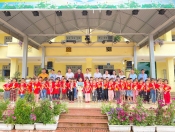 HOẠT ĐỘNG TRẢI NGHIỆM THĂM QUAN TRƯỜNG TIỂU HỌC CỦA CÁC BÉ 5- 6 TUỔI TRƯỜNG MẦM NON VÕ NGUYÊN GIÁP XÃ MƯỜNG PHĂNG